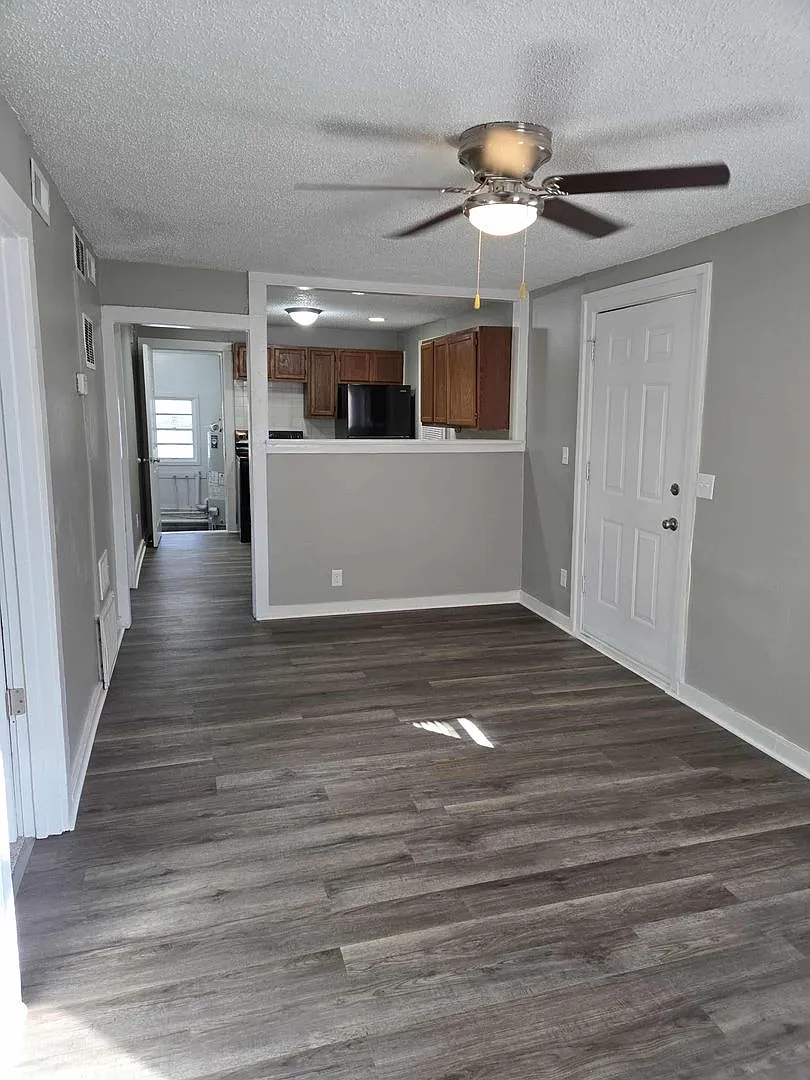 1428 S St. Francis 2 Bedroom 1 Bath - $795 — Photo 4