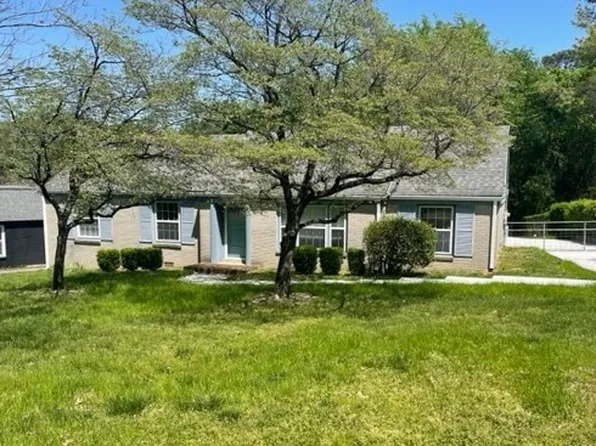 2302 Deerwood Dr, Nashville, TN 37214