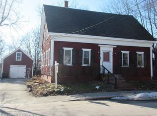 30 Vernon St, Saco, ME 04072