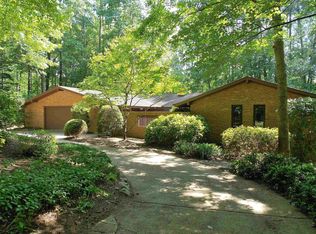 4815 Rembert Dr, Raleigh, NC 27612