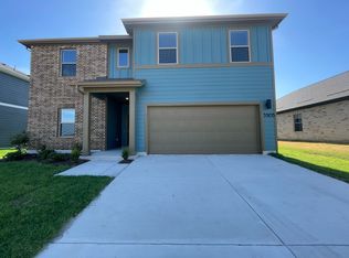 3505 Foxhound Ln, Denton, TX 76208