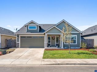 880 Covey Run St, Independence, OR 97351
