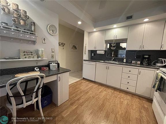 4th image of 2202 Lucaya Bnd APT D2