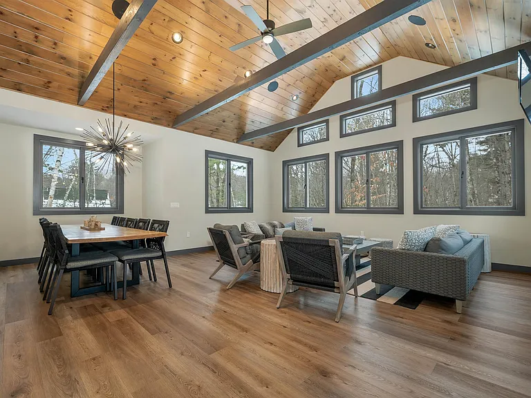 41 Regis Rd — Photo 14