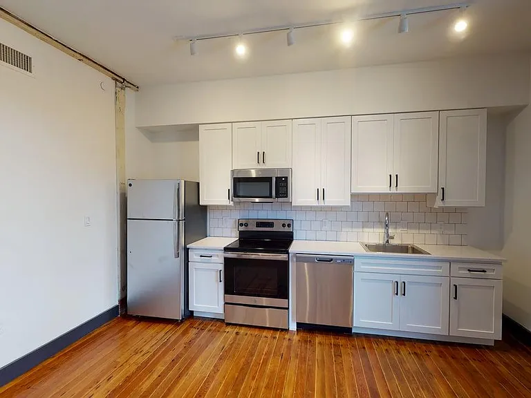 Thirty60 Lofts — Photo 79