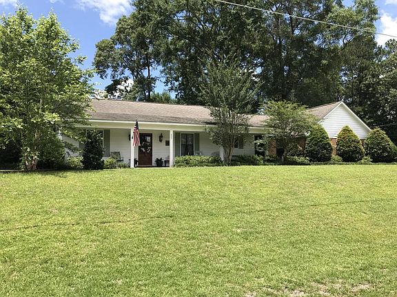 2nd image of 223 Somerset Dr