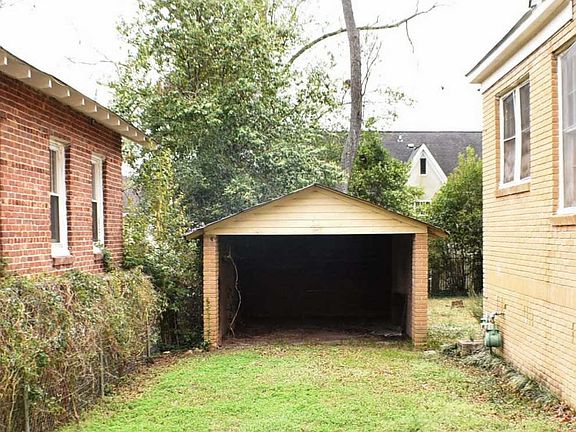 5th image of 820 Wildwood Ave