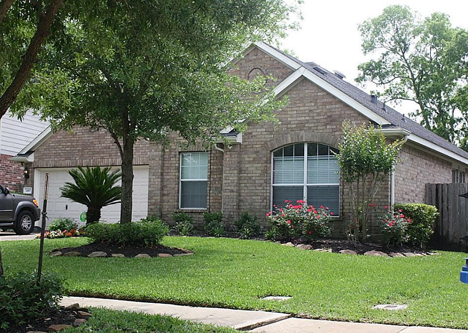 1st image of 2407 Old River Ln