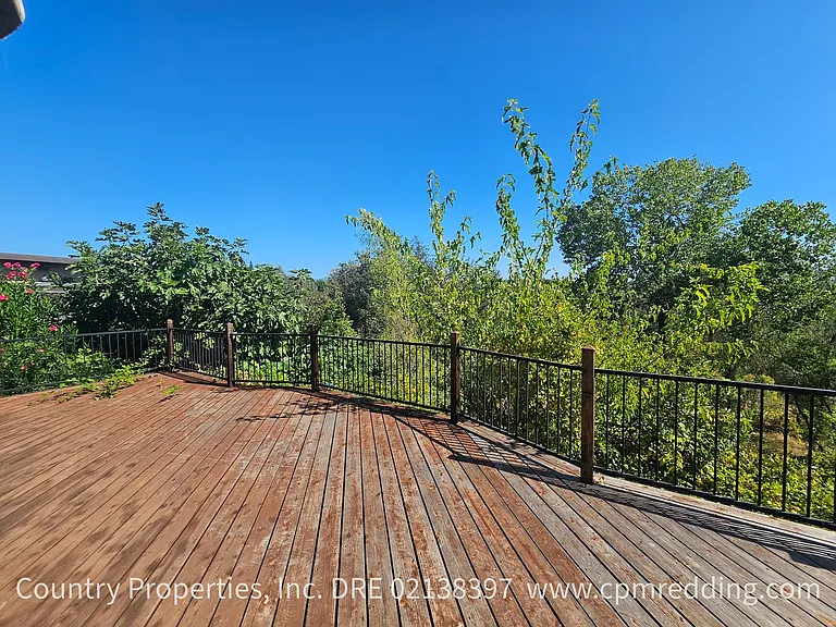 1225 River Ridge Dr — Photo 32