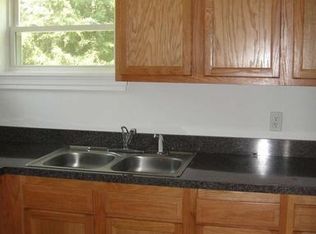 11930 N Dickinson Dr, Fredericksburg, VA 22407