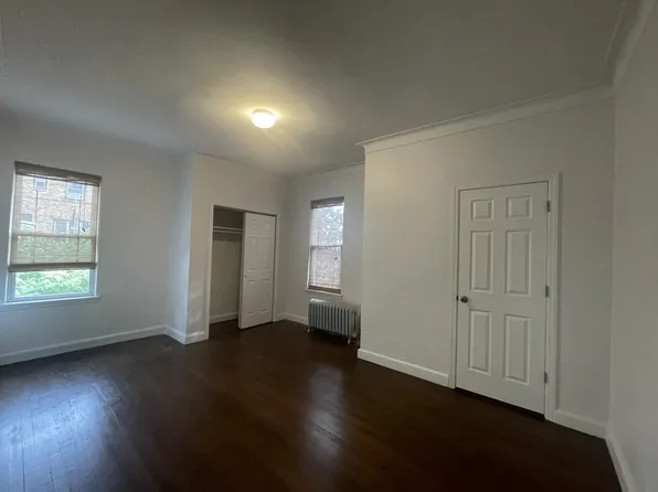 537 West 232nd Street image 15 of 15