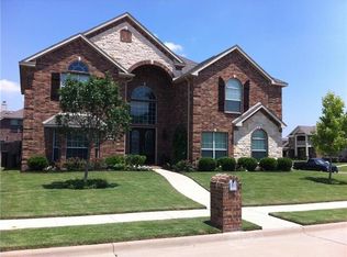 725 Celebrity Ct, Midlothian, TX 76065