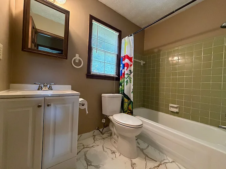 364 Regal Dr — Photo 11
