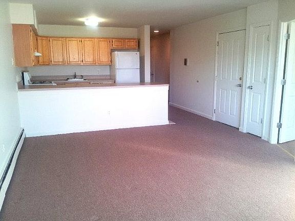4th image of 9220 Holland Ave