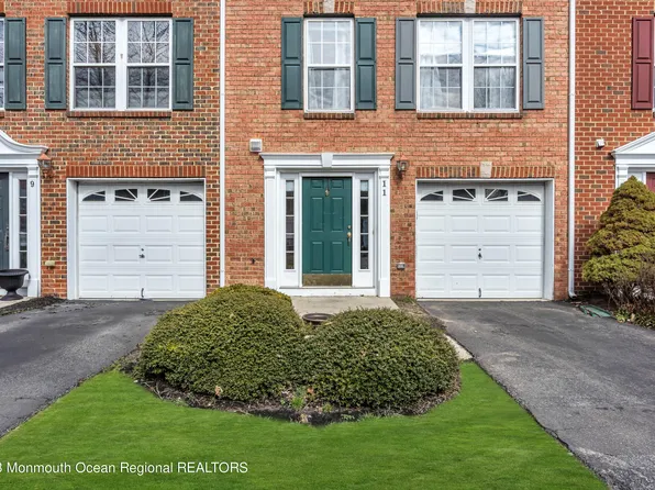 11 Abby Road, Farmingdale, NJ 07727
