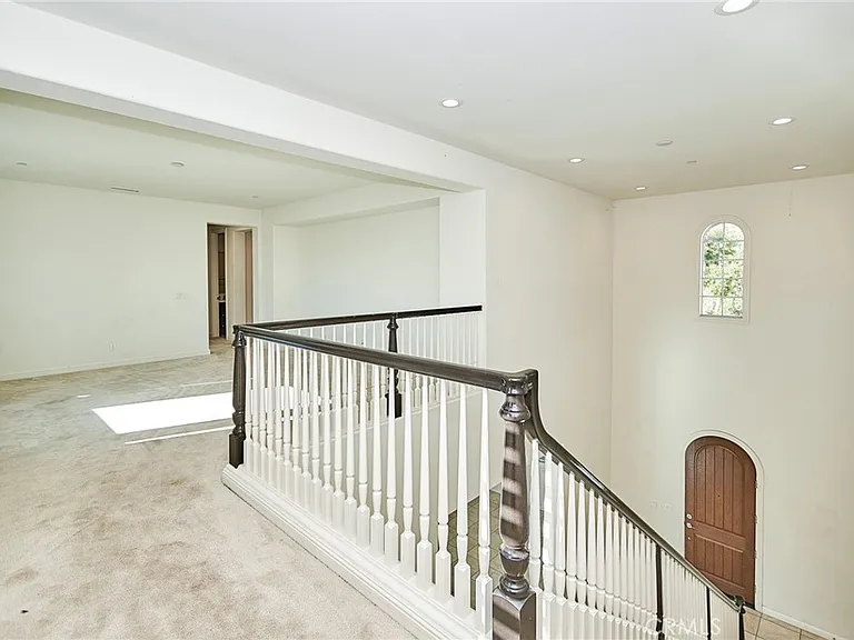 115 Mesa Verde Ln — Photo 22
