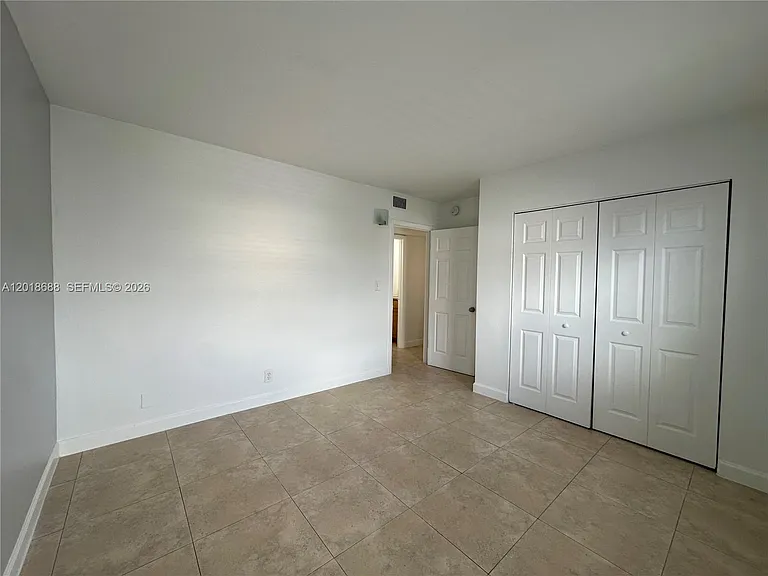 2705 NE 9th Ave #203 — Photo 25