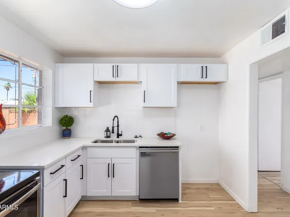1836 E ATLANTA Avenue, Phoenix, AZ 85040