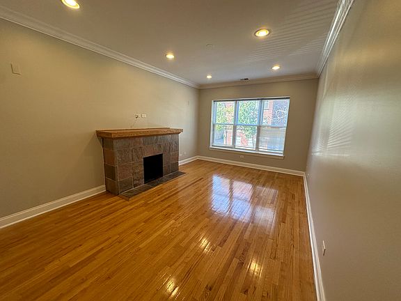 2nd image of 3641 W Leland Ave
