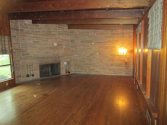 3rd image of 1655 Northland Ave