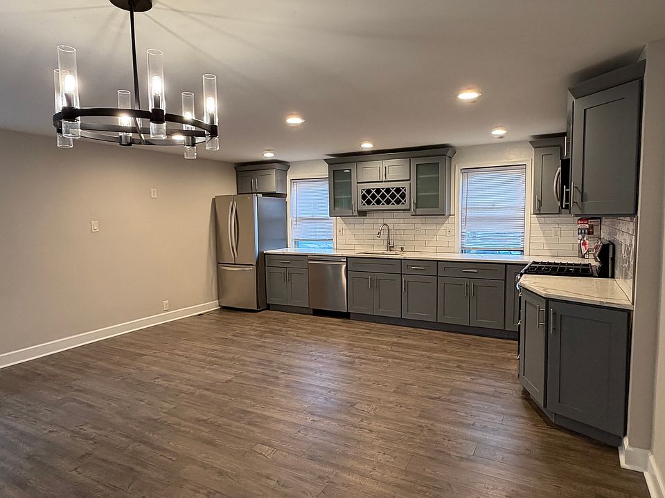 1st image of 632 Lawler Pl