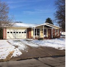 2070 Trotter Way, Florissant, MO 63033