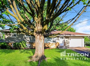 2849 Virginia Ave, Roseville, MN 55113