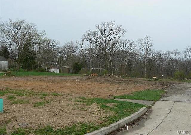 2nd image of 515 N State Highway 47
