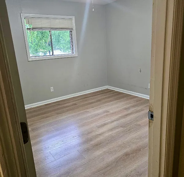 1215 Winifred Ln — Photo 18