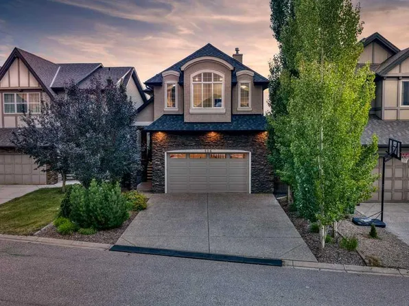 106 NW Cranarch Lndg SE, Calgary, AB T3M 0Z7