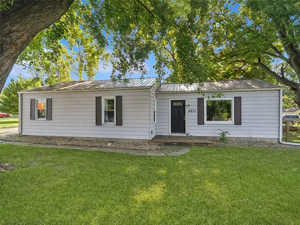 4571 E 38th St, Des Moines, IA 50317