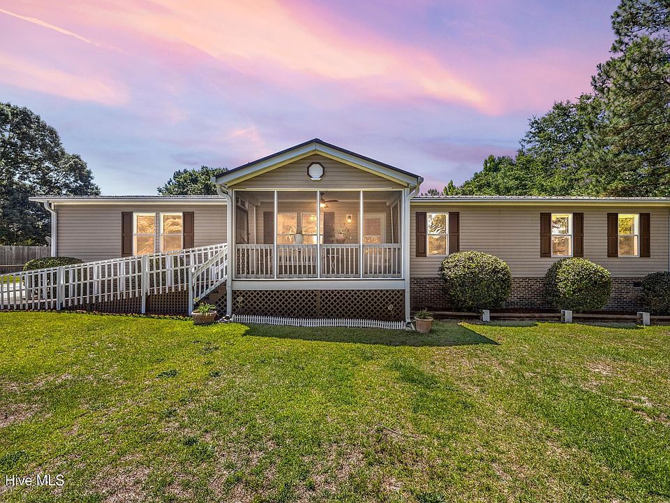 1st image of 3993 Windtree Court NE
