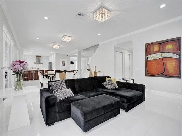 2526 Hunters Run Way — Photo 11