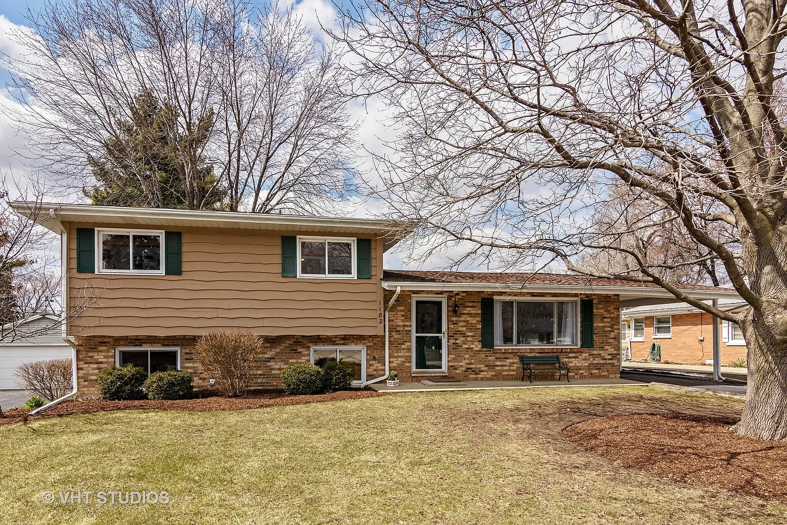 1182 Highland Rd photo 1