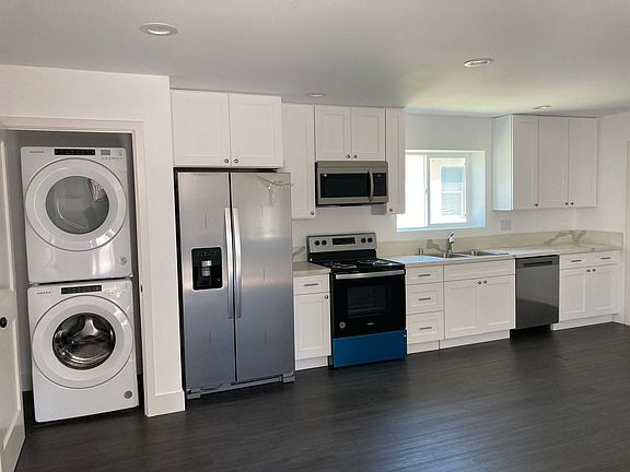 4th image of 4241 E Jacinto Way #A