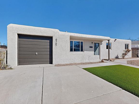 3rd image of 5707 Aztec Rd NE