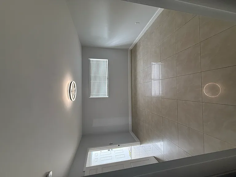 2247 Taylor St — Photo 9
