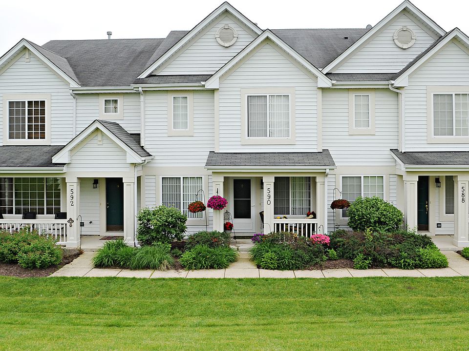1st image of 590 Blue Springs Dr