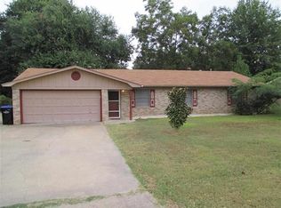 1215 Baxley Ln, Longview, TX 75604