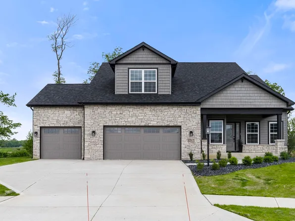 17867 Hutt Ridge Ct, Huntertown, IN 46748