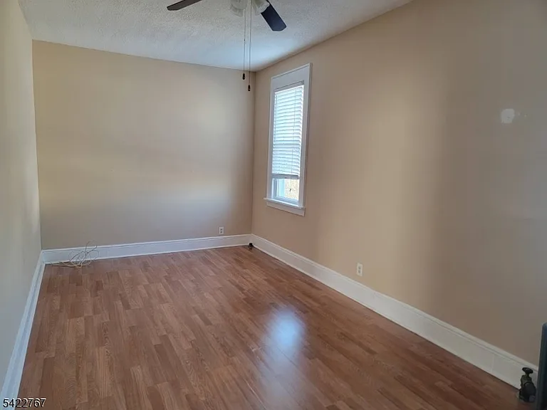 138 Union Ave — Photo 5