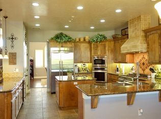 26505 N Manuel Silva Ct, Acampo, CA 95220