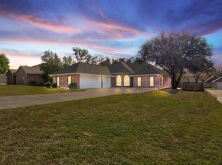 307 Sunrise Dr, Granbury, TX 76049