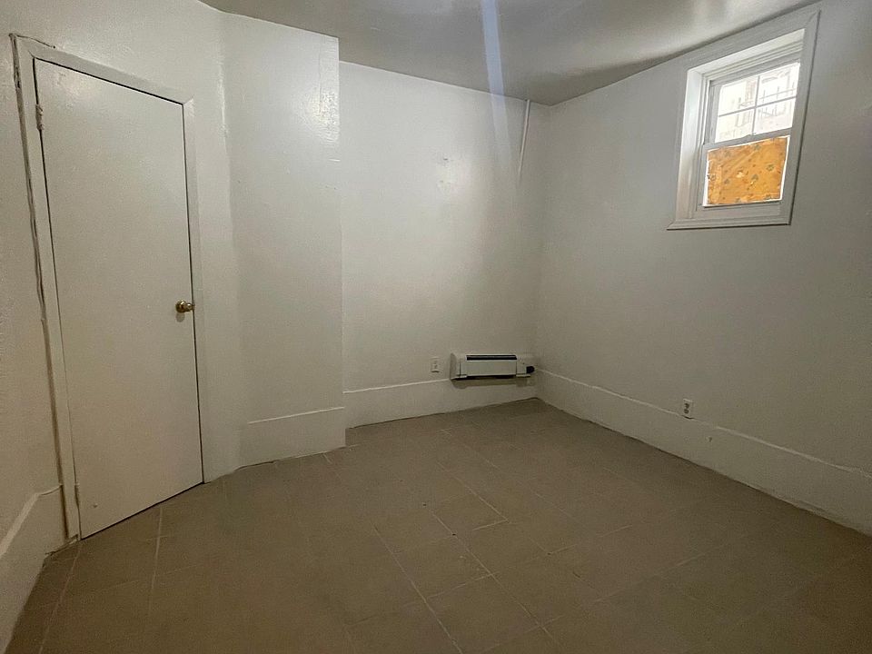 2nd image of 1469 Jesup Ave #5S