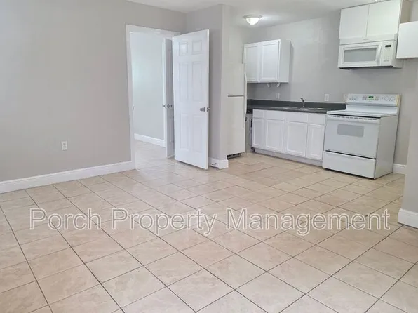 1 Ellis Dr #B, Pensacola, FL 32507