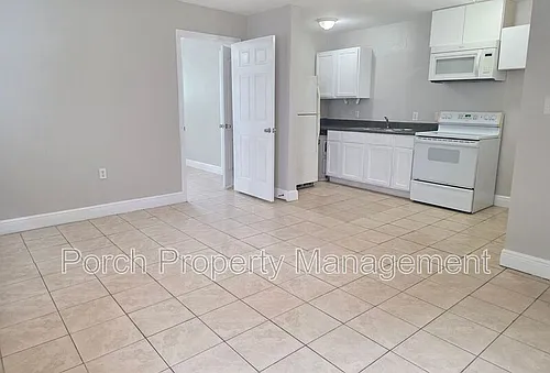 1 Ellis Dr #B Photo 1