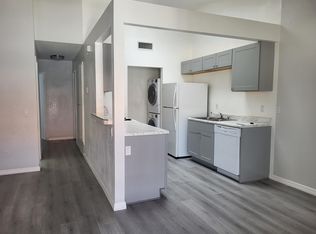 12800 Maui Way APT B, Desert Hot Springs, CA 92240