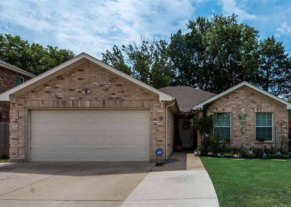 1st image of 2612 Cypress Point Dr