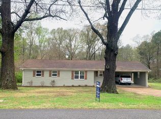 247 Fairview Dr, Humboldt, TN 38343