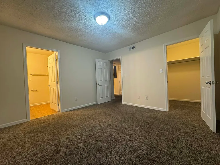 1712 McGregor Ct #C — Photo 15